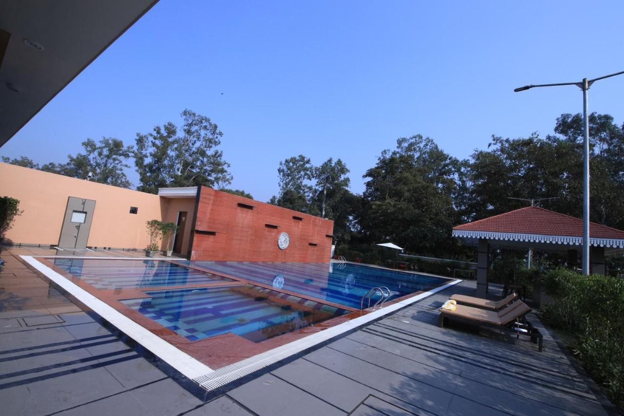 Aveo By Amatra, Gateway To Corbett Hotel Kashipur Екстериор снимка