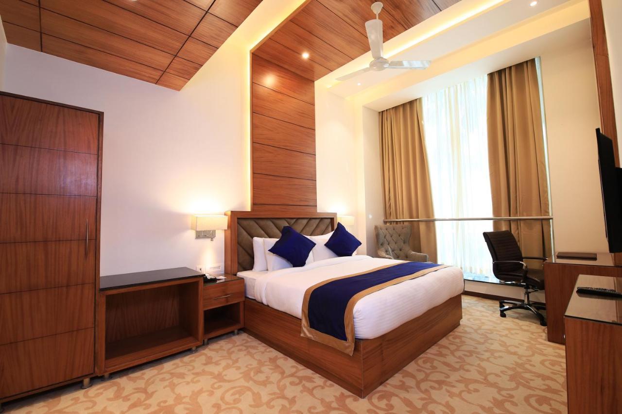 Aveo By Amatra, Gateway To Corbett Hotel Kashipur Екстериор снимка