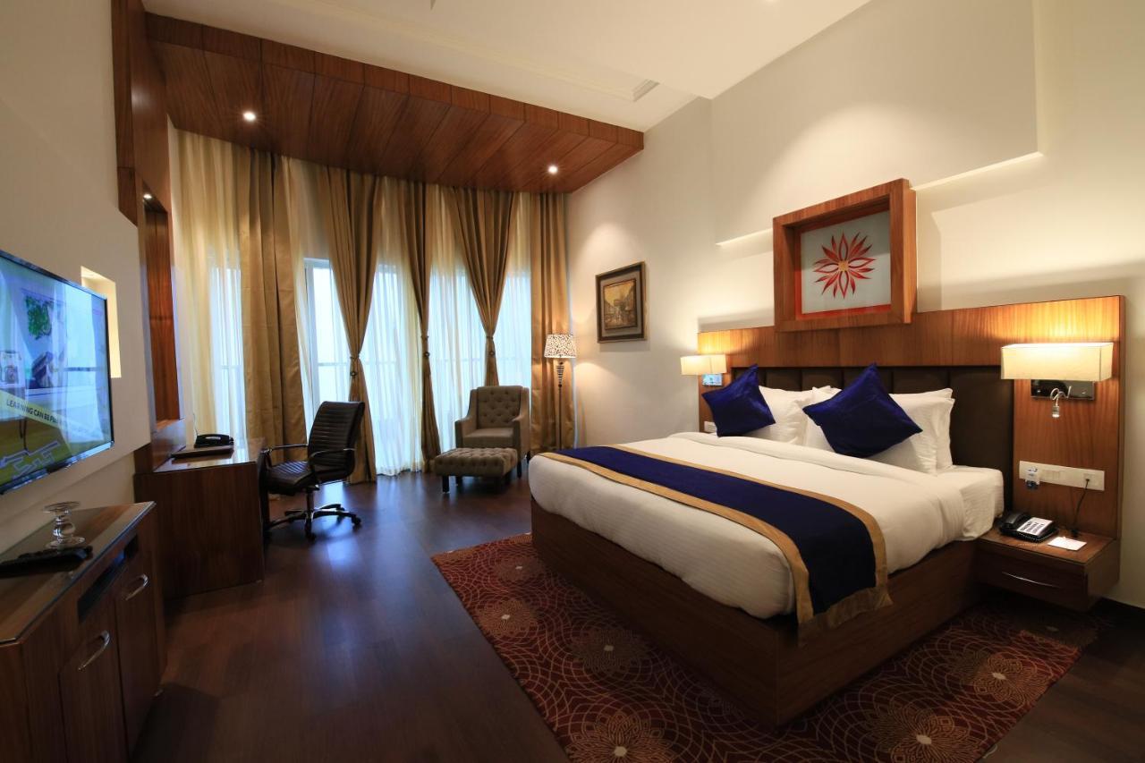 Aveo By Amatra, Gateway To Corbett Hotel Kashipur Екстериор снимка